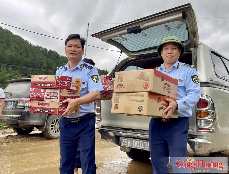 Sở Công Thương tỉnh Lai Châu bảo đảm nguồn cung hàng hóa thiết yếu, giữ ổn định thị trường và đáp ứng nhu cầu của người dân tại các khu vực bị ảnh hưởng bởi thiên tai.