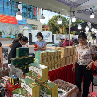 <a href="/the-duc-the-thao" title="Thông tin Khuyến công" rel="dofollow">Thông tin khuyến công</a>