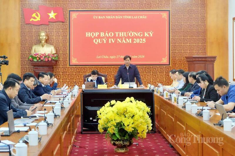 UBND tỉnh Lai Châu tổ chức họp báo cung cấp thông tin định kỳ quý IV/2025. Ảnh: TT